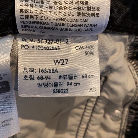 Levi 501 Cut Off Shorts - Picture 4 of 4